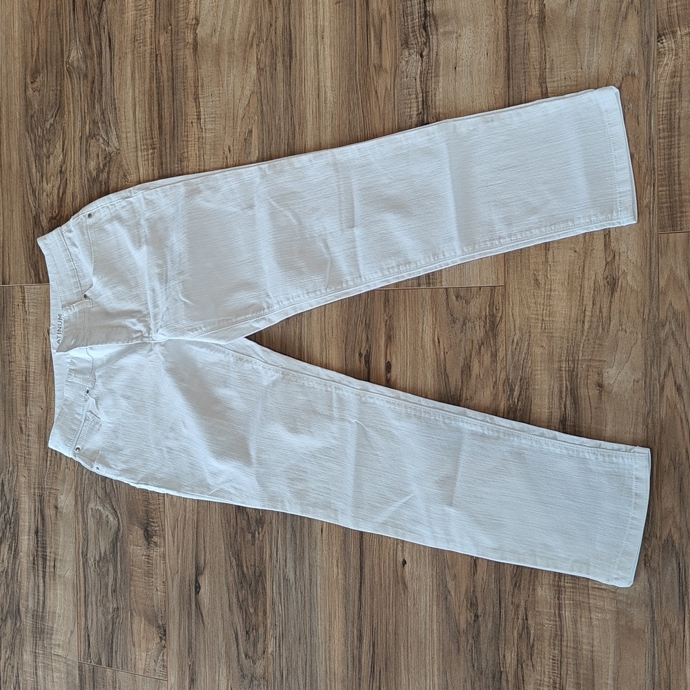 EUC Chico's white ankle jeans - Picture 2 of 6